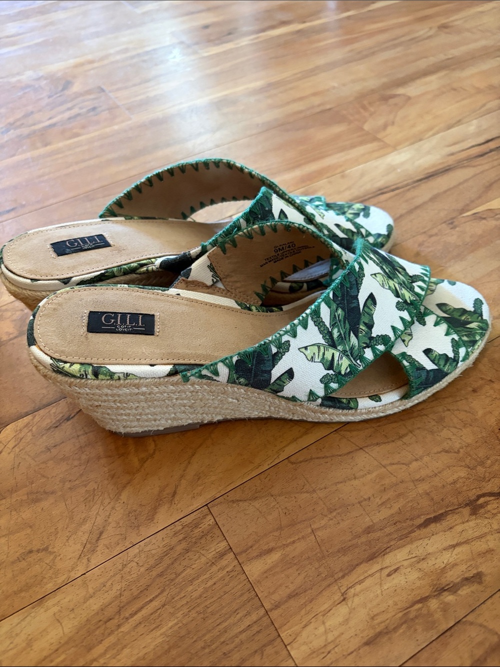 G.I.L.I. Kalani Size 9 Green Tropical Palm Leaf Espadrille Wedge Sandals VGUC